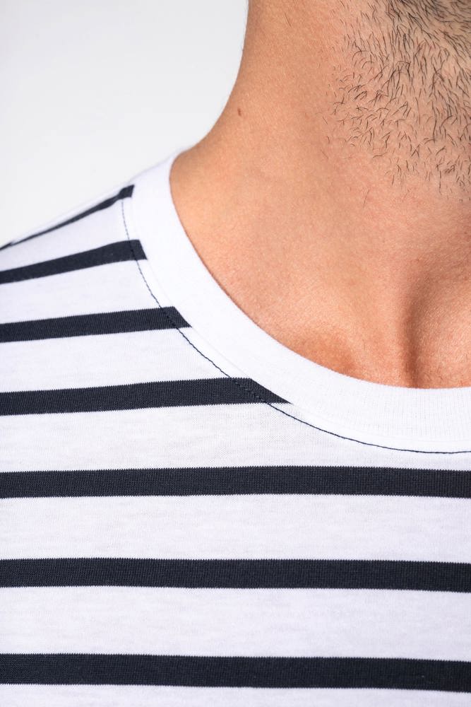 K378 - Gestreept T-shirt met zak en korte mouwen